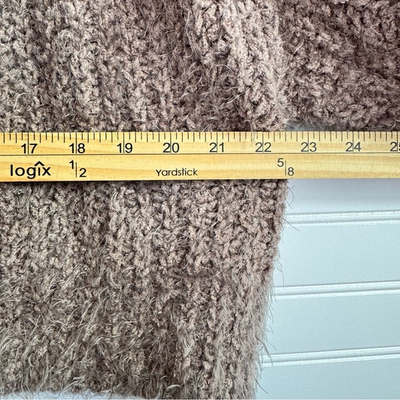 Express Women’s Mock Neck Knit Sweater Cropped Fuzzy Sz M Pullover - Picture 12 of 15